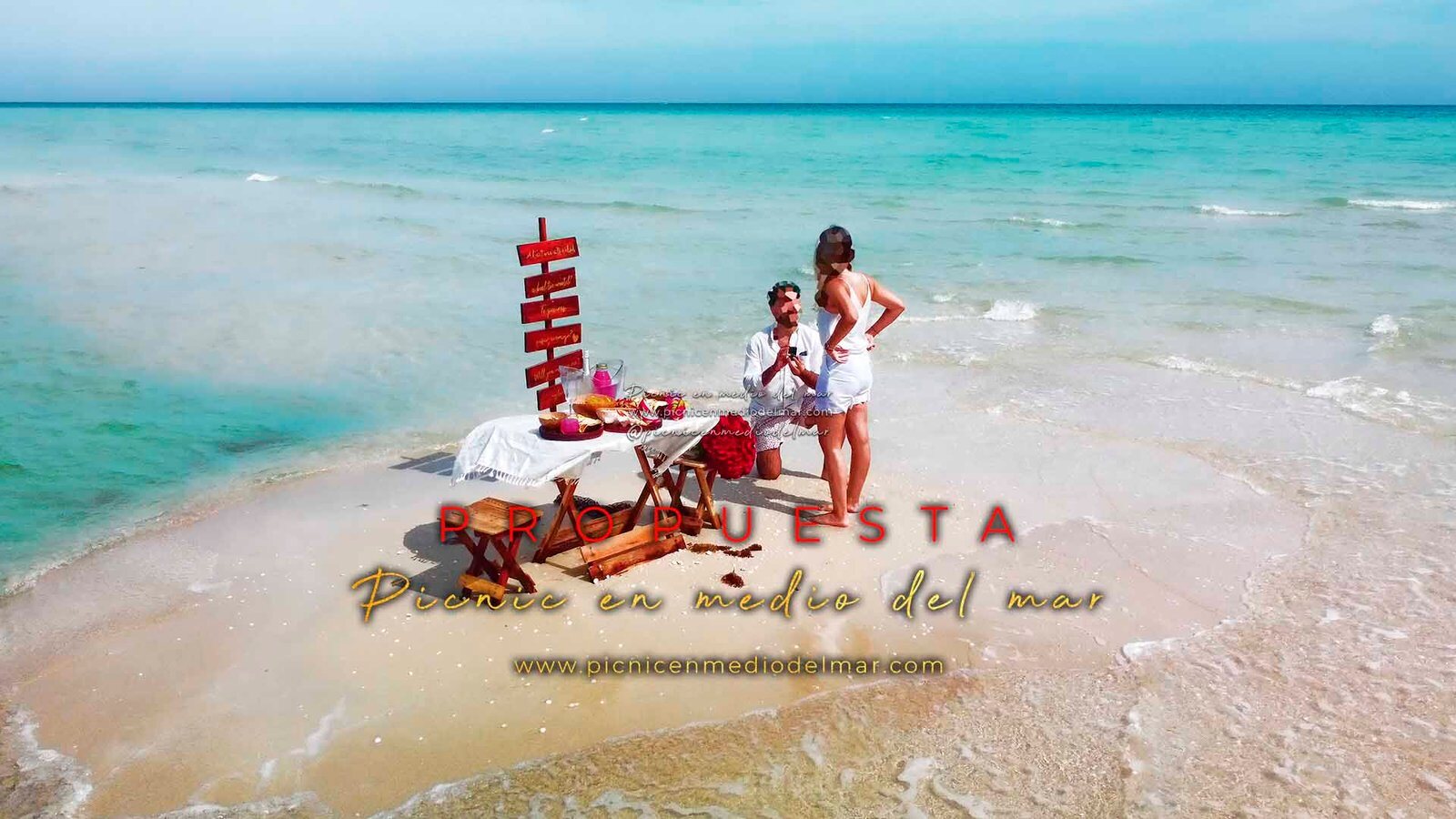 Propuesta de matrimonio con picnic en medio del mar en Sisal, Yucatán